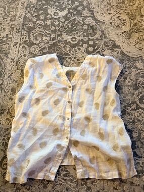 White and Gold Top